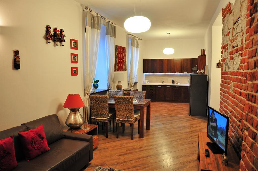 Numer 6 Apartment *