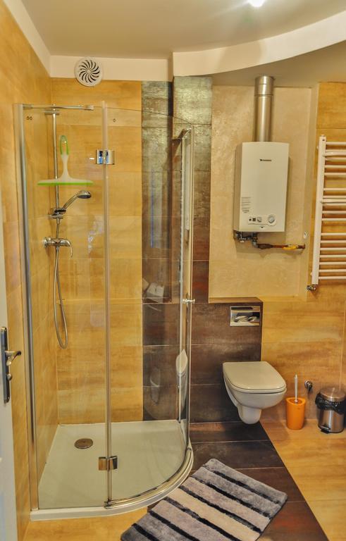 Apartment Numer 6