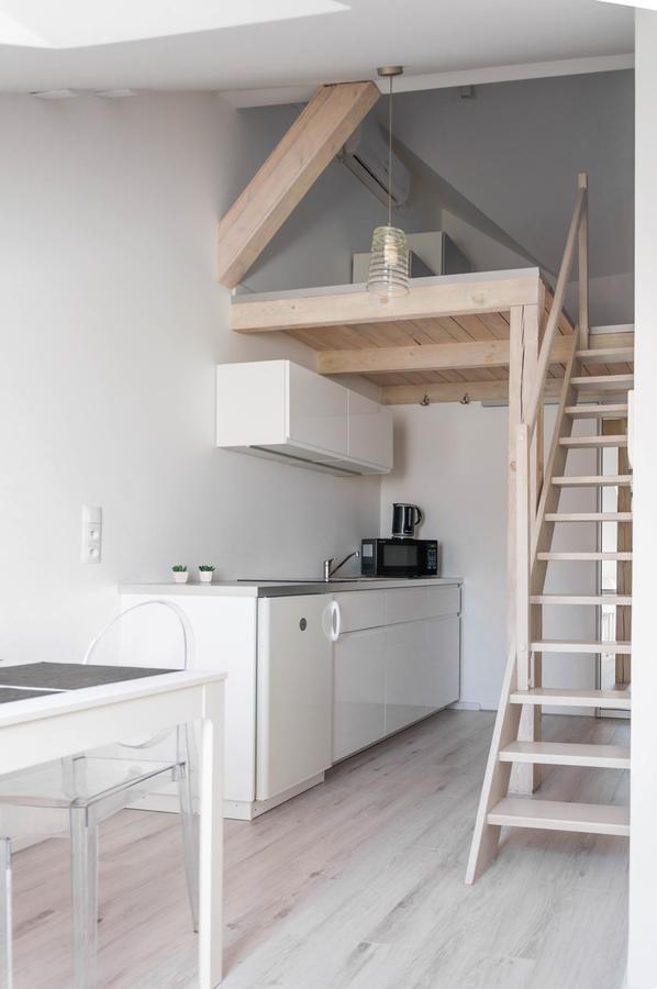 Numer 6 Apartment